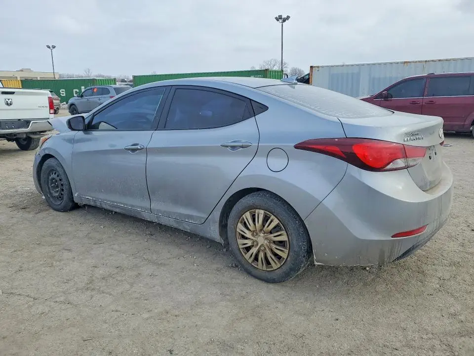 2016 HYUNDAI ELANTRA SE  