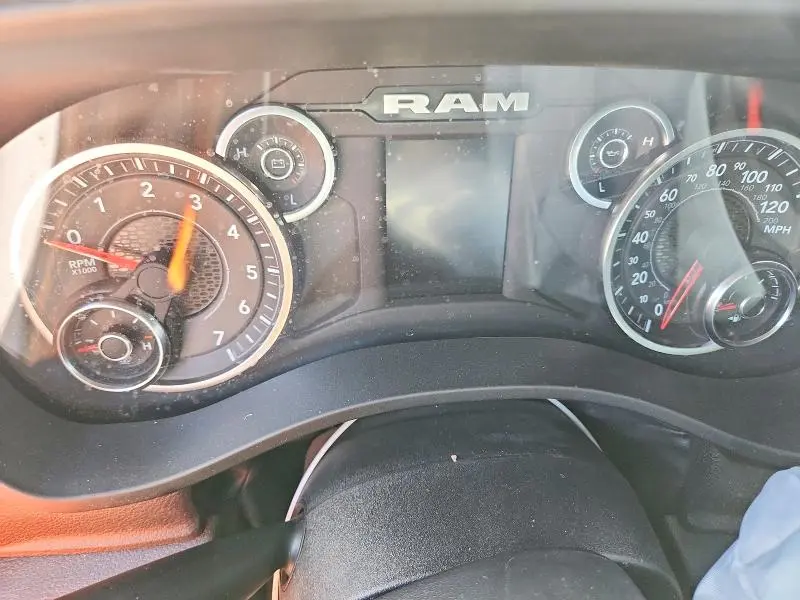 2025 RAM 1500 TRADESMAN  