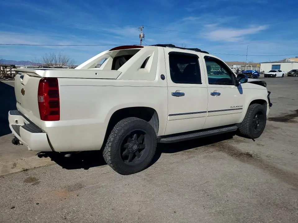 2013 CHEVROLET AVALANCHE LTZ  