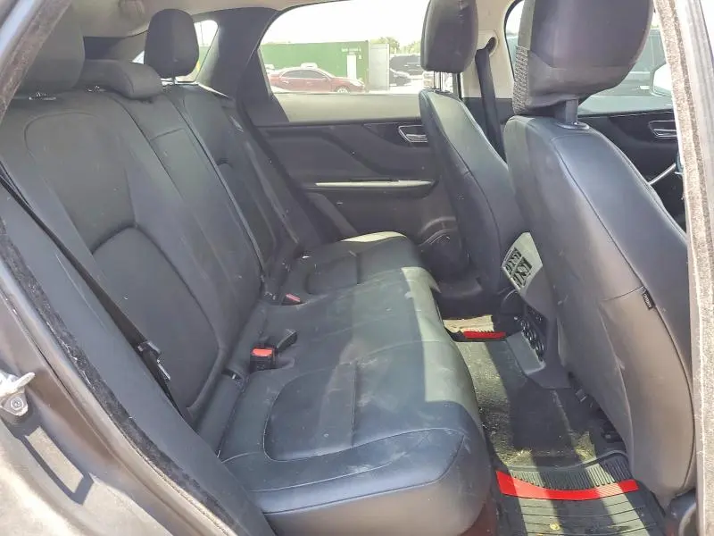 2017 JAGUAR F-PACE PREMIUM  