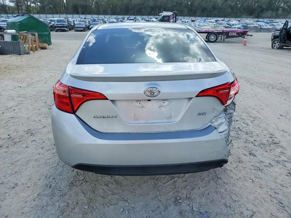 2017 TOYOTA COROLLA SE  