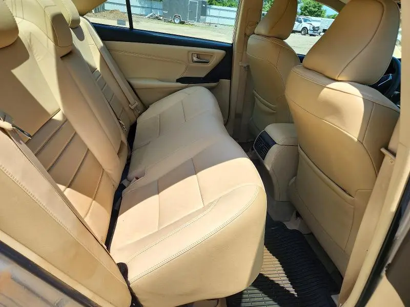 2017 TOYOTA CAMRY XLE  