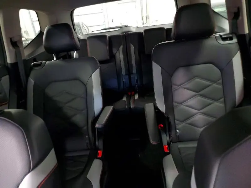 2025 VOLKSWAGEN ATLAS PEAK EDITION SE  
