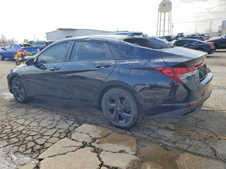 2021 HYUNDAI ELANTRA SEL  