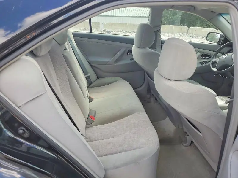 2011 TOYOTA CAMRY LE  