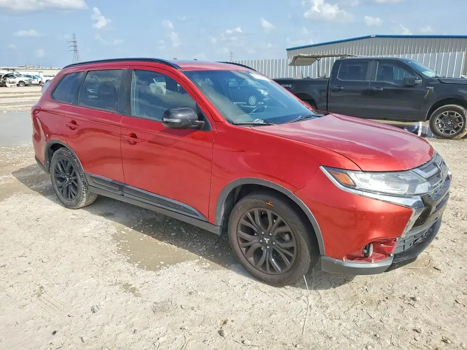 2018 MITSUBISHI OUTLANDER SE  