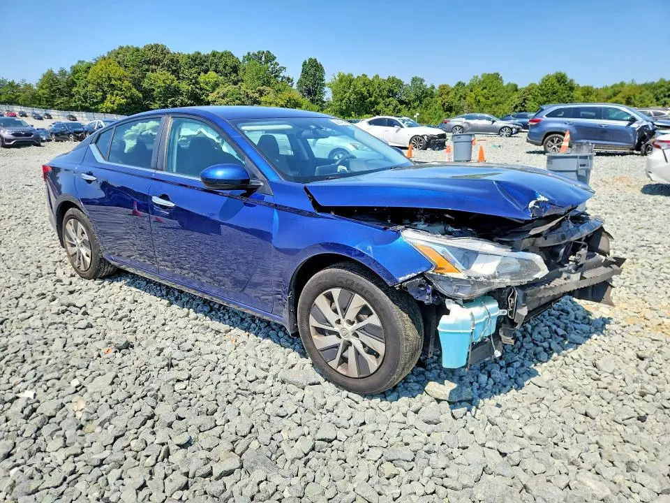 2019 NISSAN ALTIMA S  