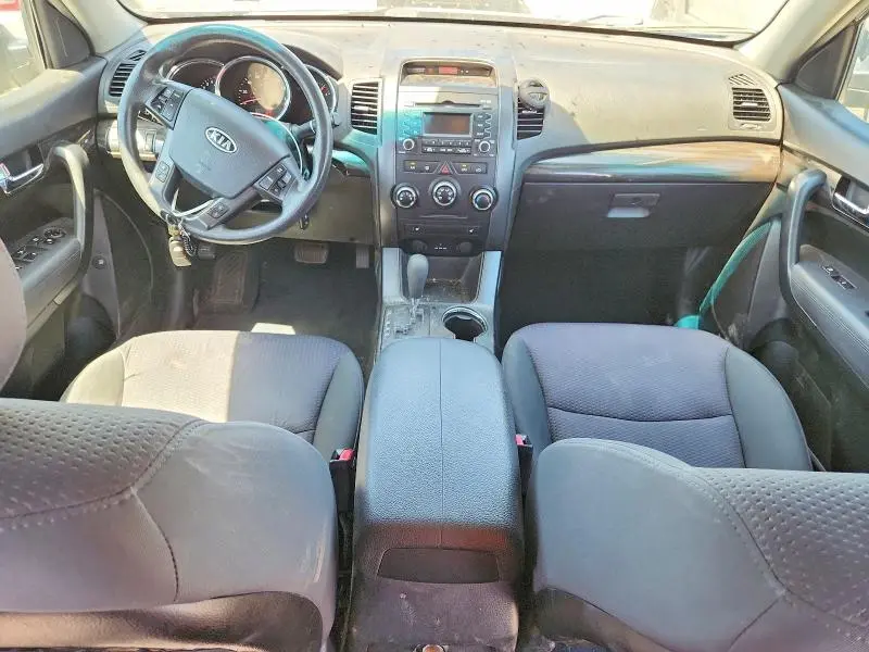2011 KIA SORENTO LX  