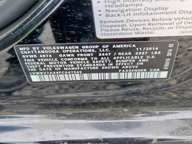 2015 VOLKSWAGEN PASSAT SE  