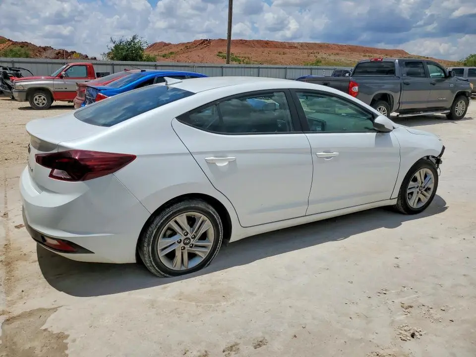 2020 HYUNDAI ELANTRA SEL  