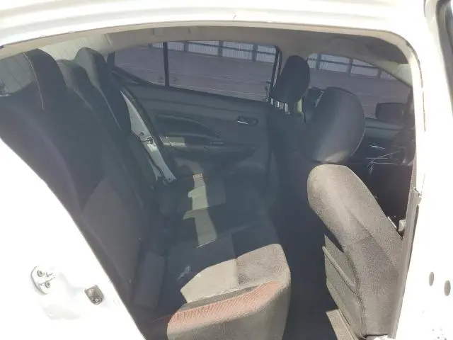 2022 NISSAN VERSA SR  