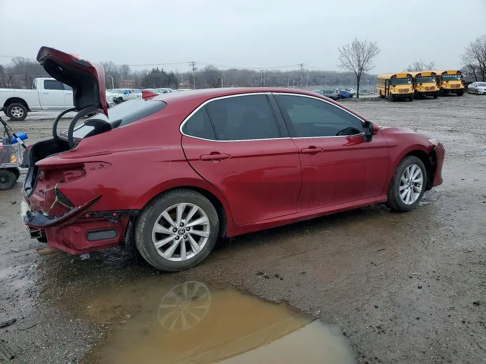 2022 TOYOTA CAMRY LE  