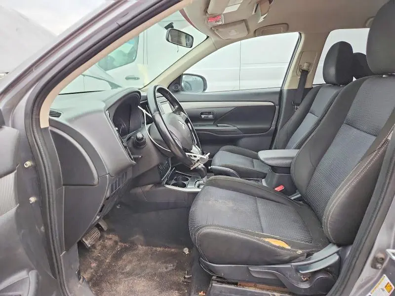 2017 MITSUBISHI OUTLANDER ES  