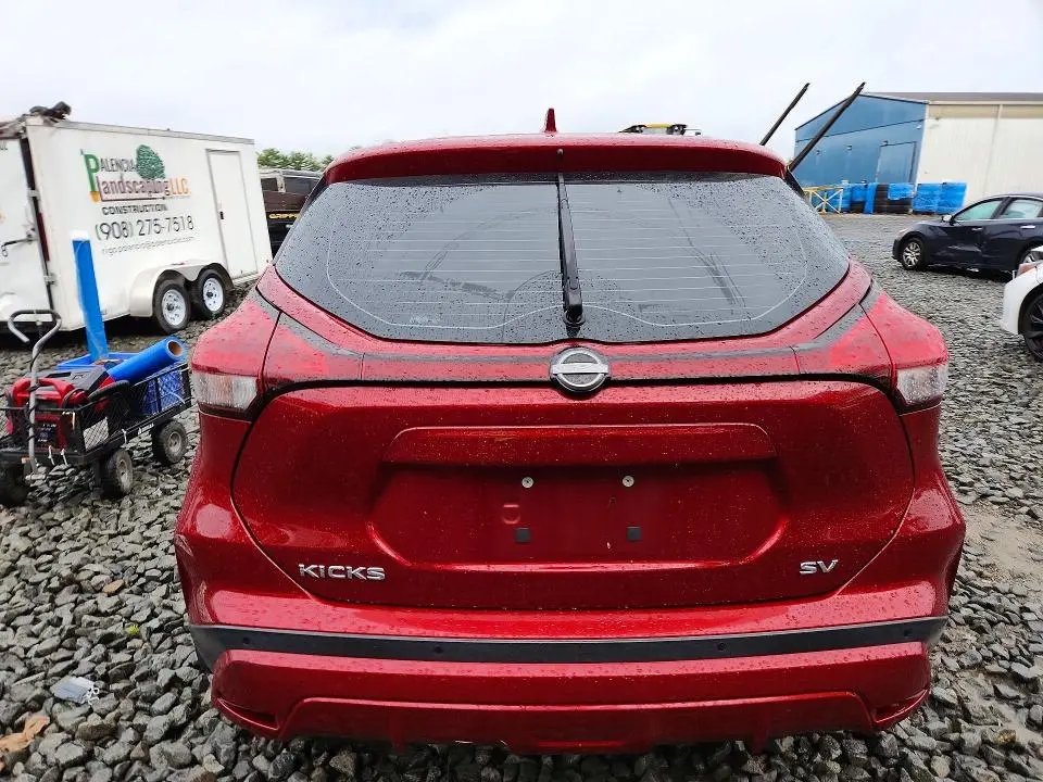 2022 NISSAN KICKS SV  