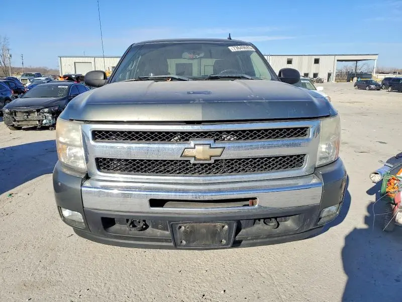 2011 CHEVROLET SILVERADO K1500 LT  