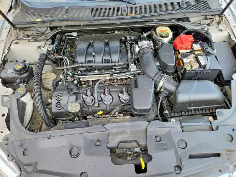 2015 FORD TAURUS SE  
