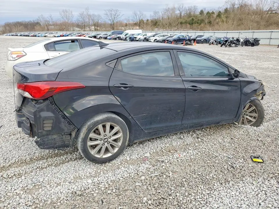 2014 HYUNDAI ELANTRA SE  