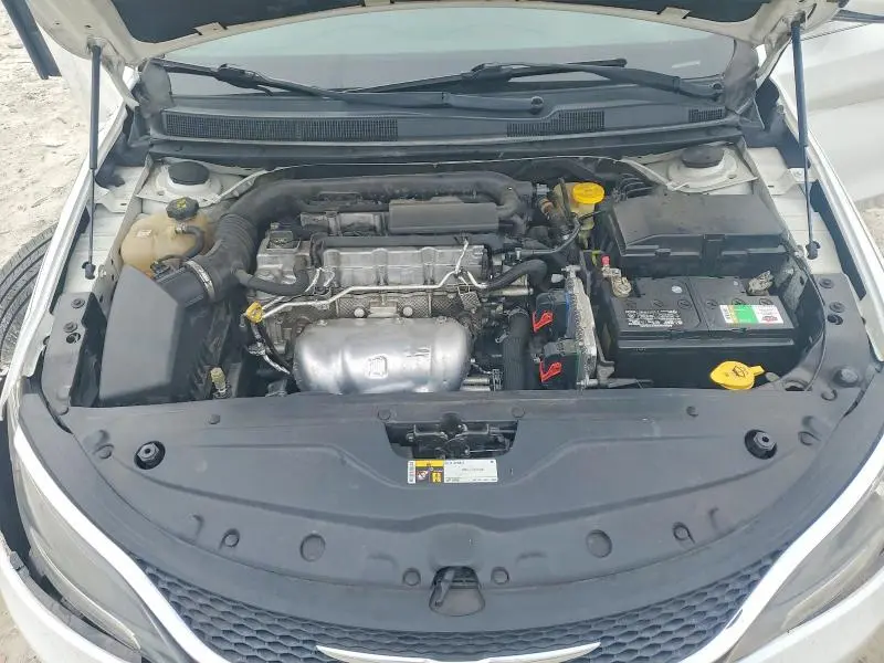 2016 CHRYSLER 200 LX  