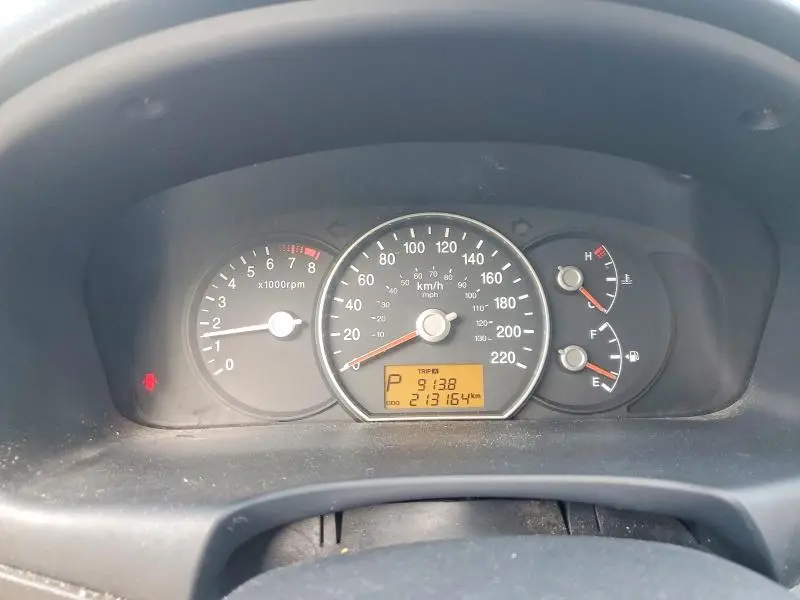 2010 KIA RONDO LX  