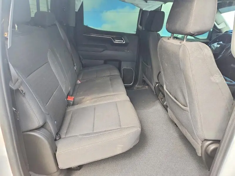 2024 CHEVROLET SILVERADO K1500 LT  
