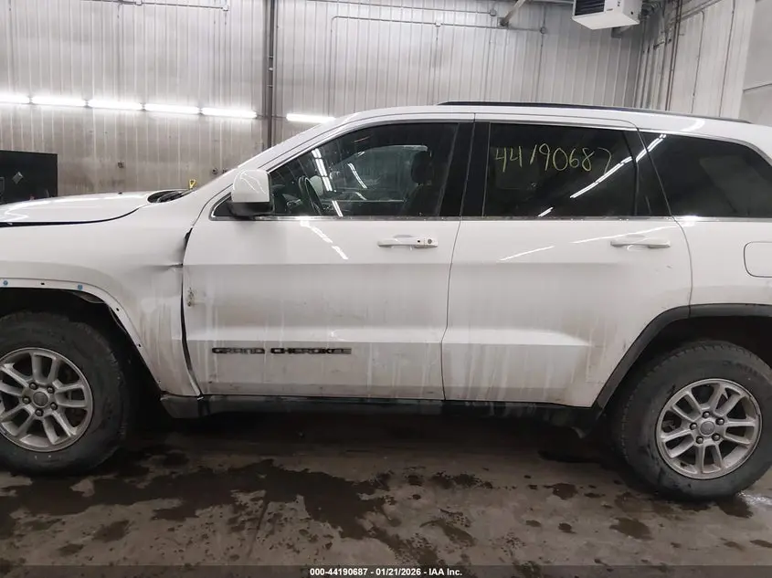 2018 JEEP GRAND CHEROKEE LAREDO 4X4