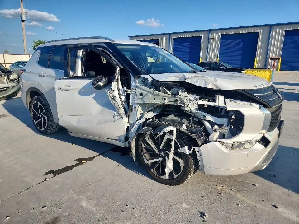 2022 MITSUBISHI OUTLANDER SEL  