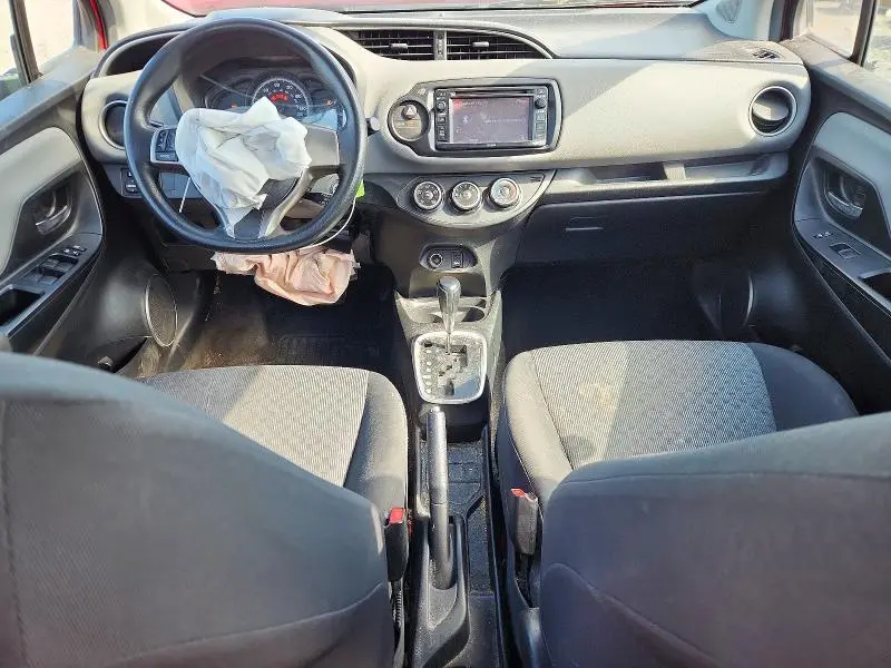 2015 TOYOTA YARIS 5-DOOR LE  