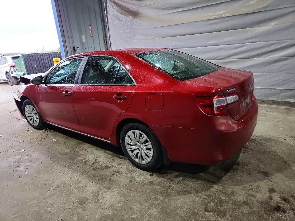 2013 TOYOTA CAMRY LE  