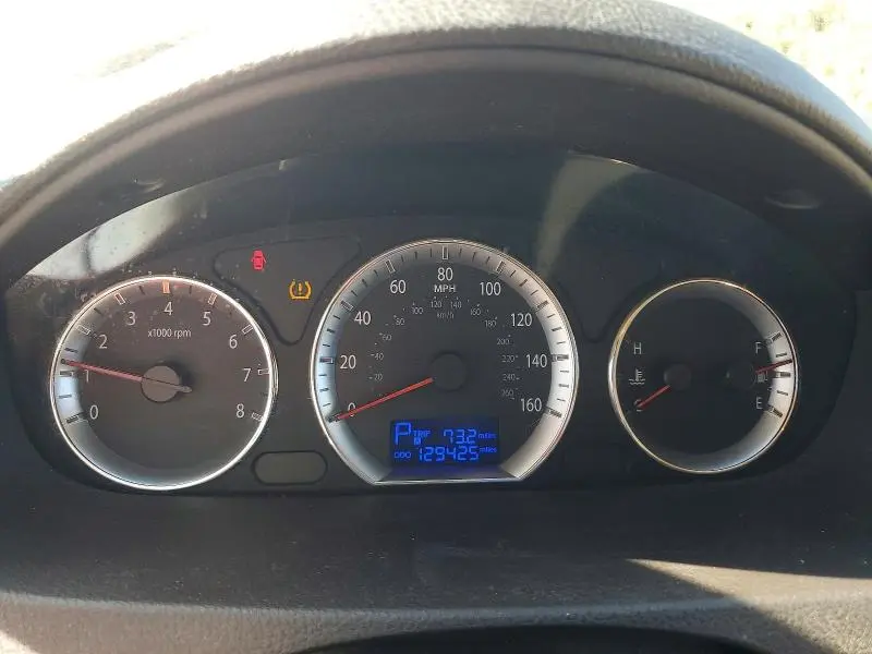 2010 HYUNDAI SONATA GLS  
