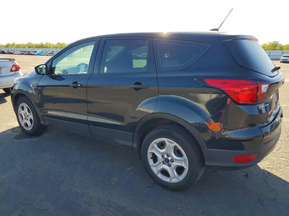 2019 FORD ESCAPE S  