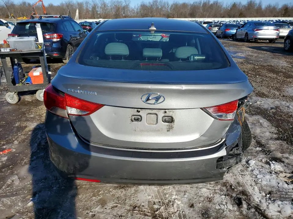 2013 HYUNDAI ELANTRA GLS  