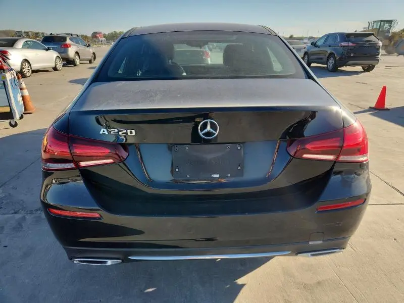 2019 MERCEDES-BENZ A 220  
