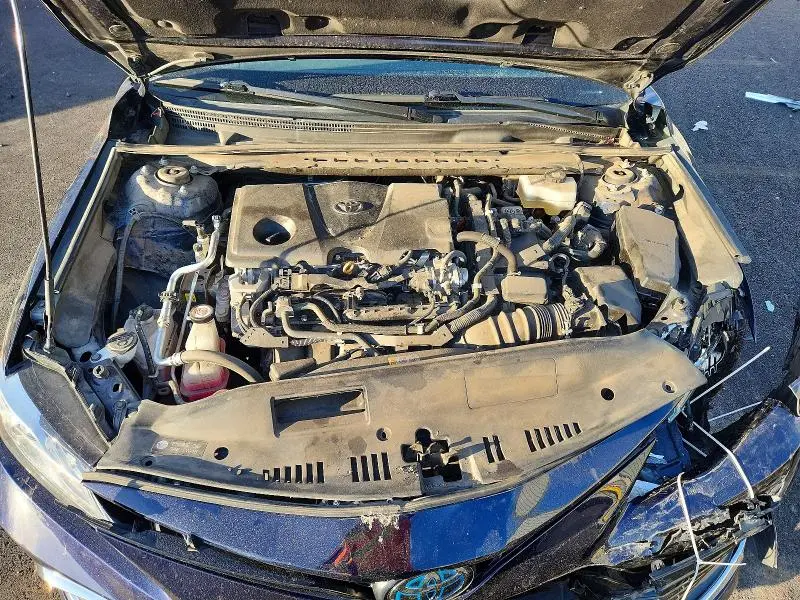 2022 TOYOTA CAMRY XLE  