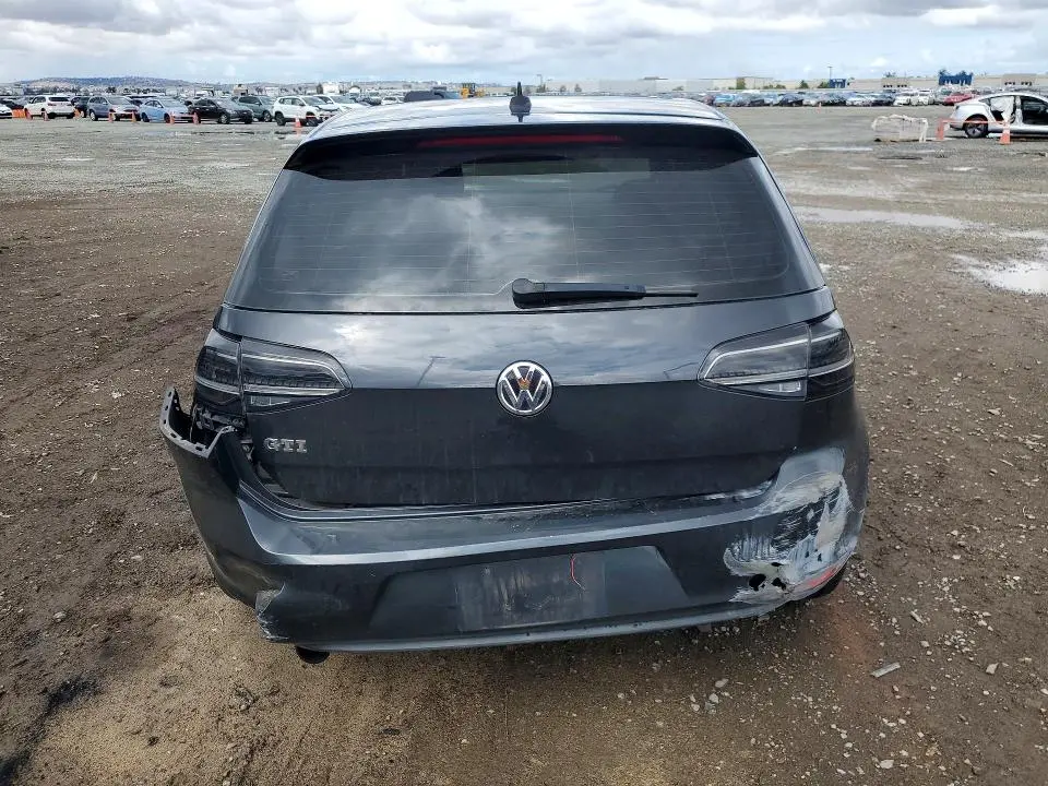 2015 VOLKSWAGEN GTI   