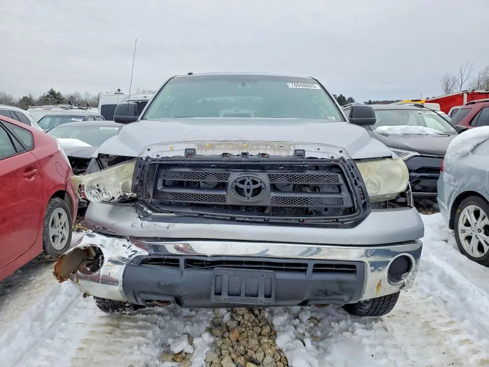 2010 TOYOTA TUNDRA CREWMAX SR5  