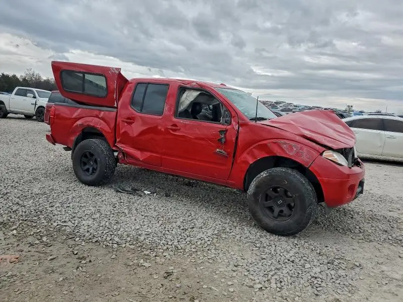 2010 NISSAN FRONTIER CREW CAB SE  