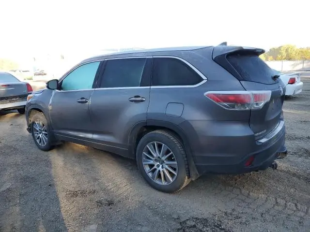 2016 TOYOTA HIGHLANDER XLE  
