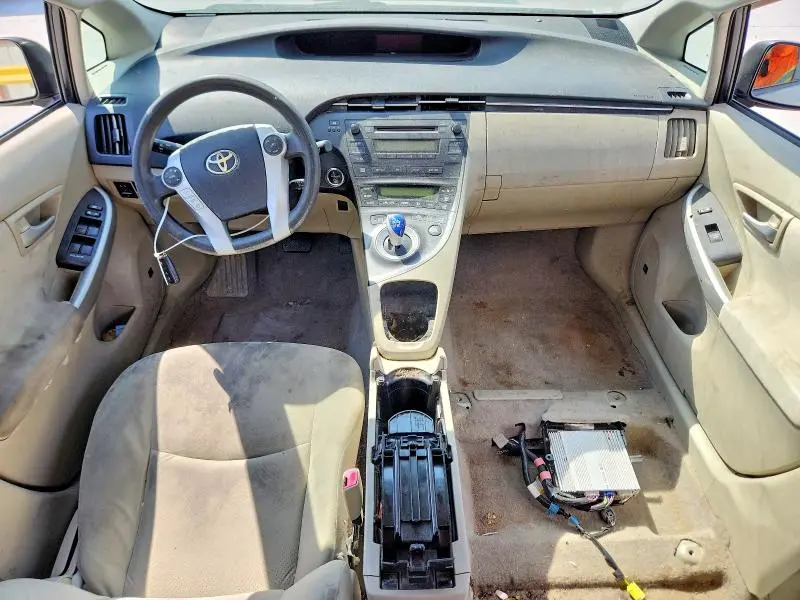 2011 TOYOTA PRIUS THREE  