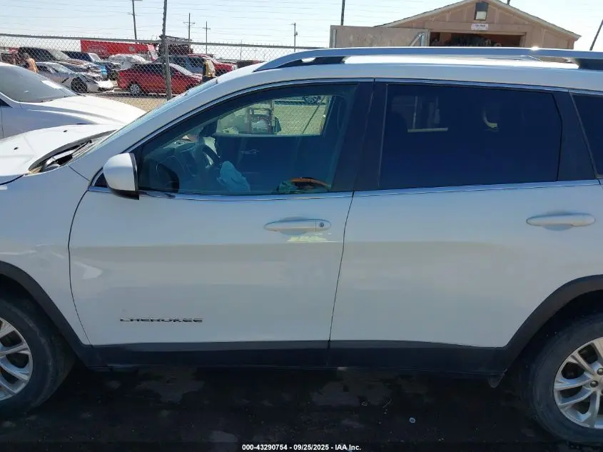 2019 JEEP CHEROKEE LATITUDE FWD