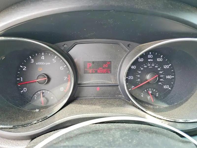 2016 KIA SEDONA LX  