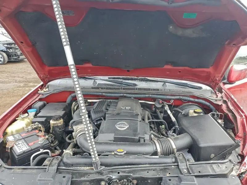 2011 NISSAN PATHFINDER S  