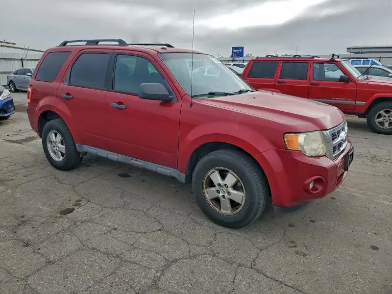 2010 FORD ESCAPE XLT  