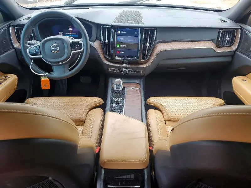 2022 VOLVO XC60 B5 INSCRIPTION  