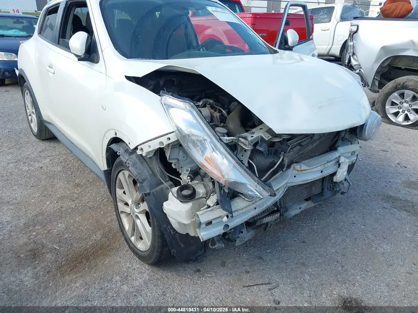 2013 NISSAN JUKE S
