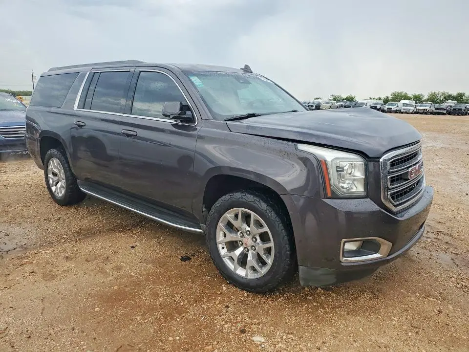 2017 GMC YUKON XL K1500 SLT  