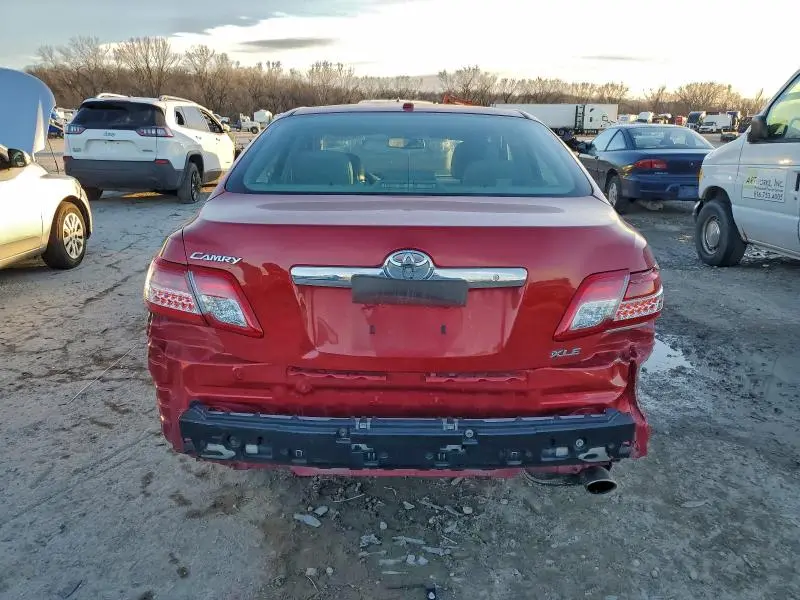 2010 TOYOTA CAMRY BASE  