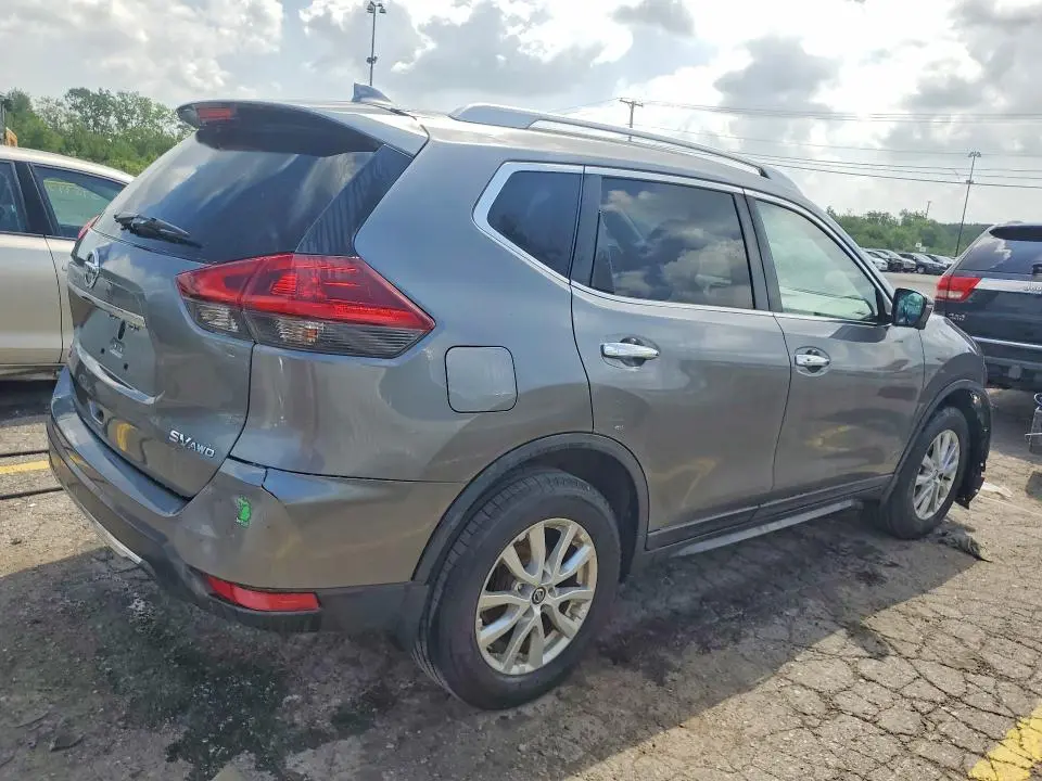 2018 NISSAN ROGUE SV  