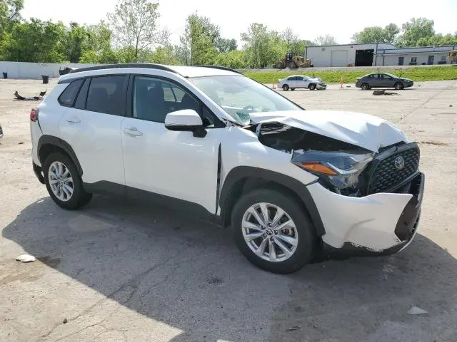 2022 TOYOTA COROLLA CROSS LE  