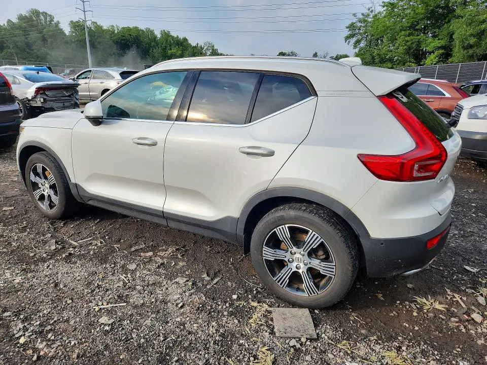 2019 VOLVO XC40 T4 INSCRIPTION  