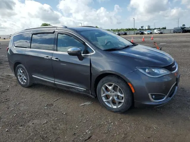 2017 CHRYSLER PACIFICA LIMITED  